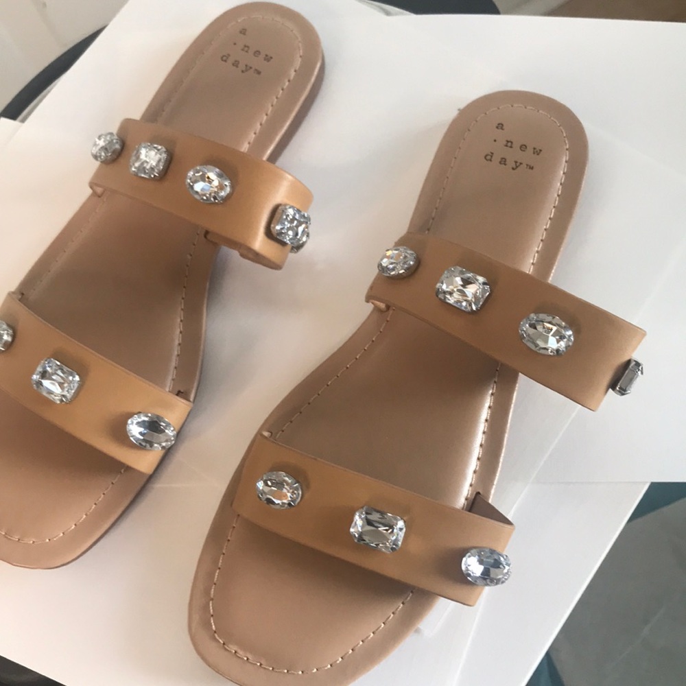 A new day jeweled slides size 9